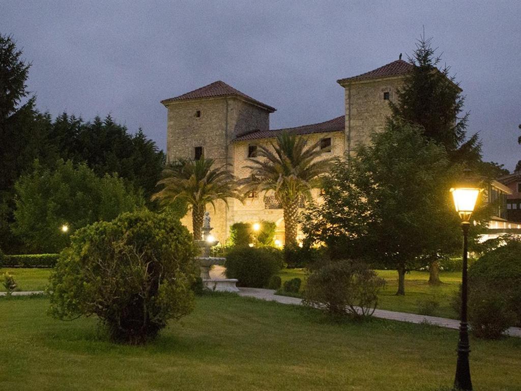 Akla Hotel Palacio Torre De Ruesga Calseca Exteriör bild